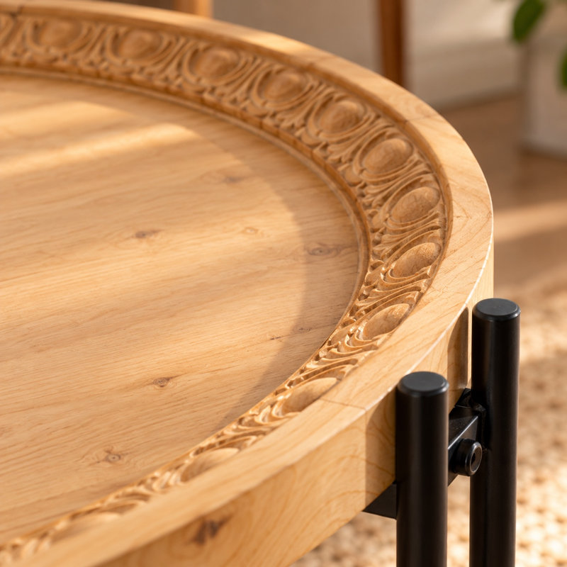 Table basse 32 po avec plateau sculpté et pieds en fer noir naturel