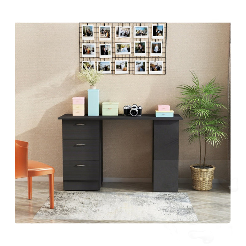 Bureau avec tiroirs