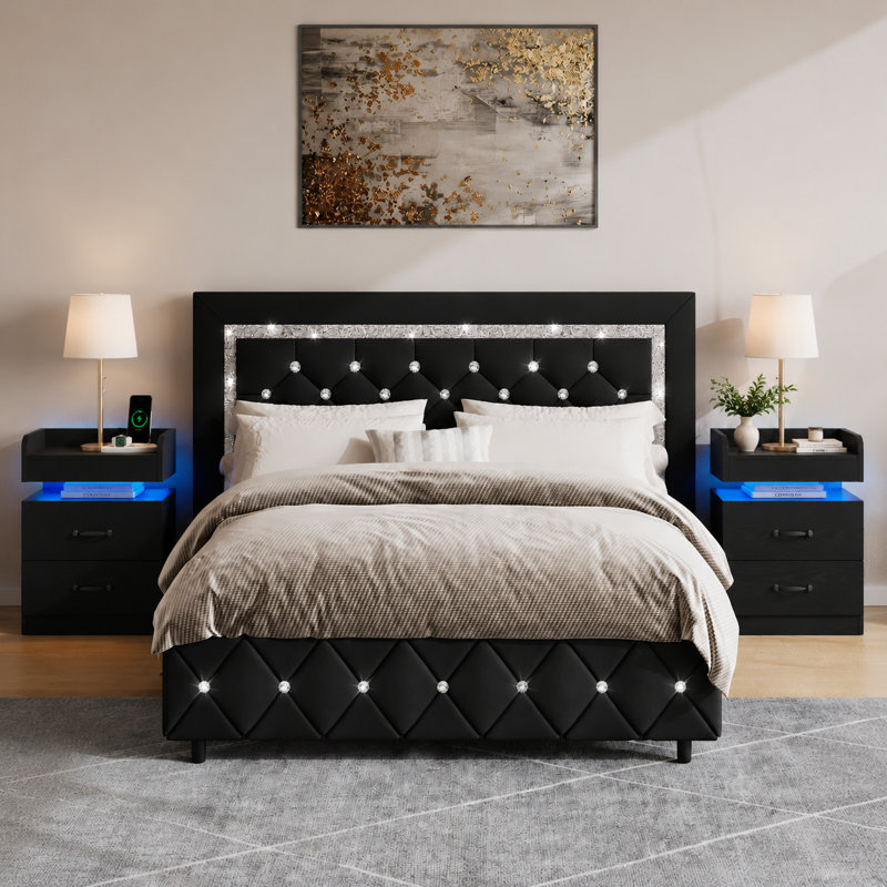 Ensemble de chambre à coucher 3 pièces, avec lit plateforme capitonné en similicuir et table de chevet DEL, Noir, Grand
