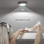 Luminaire plafonnier léger avec détecteur de mouvement et allée