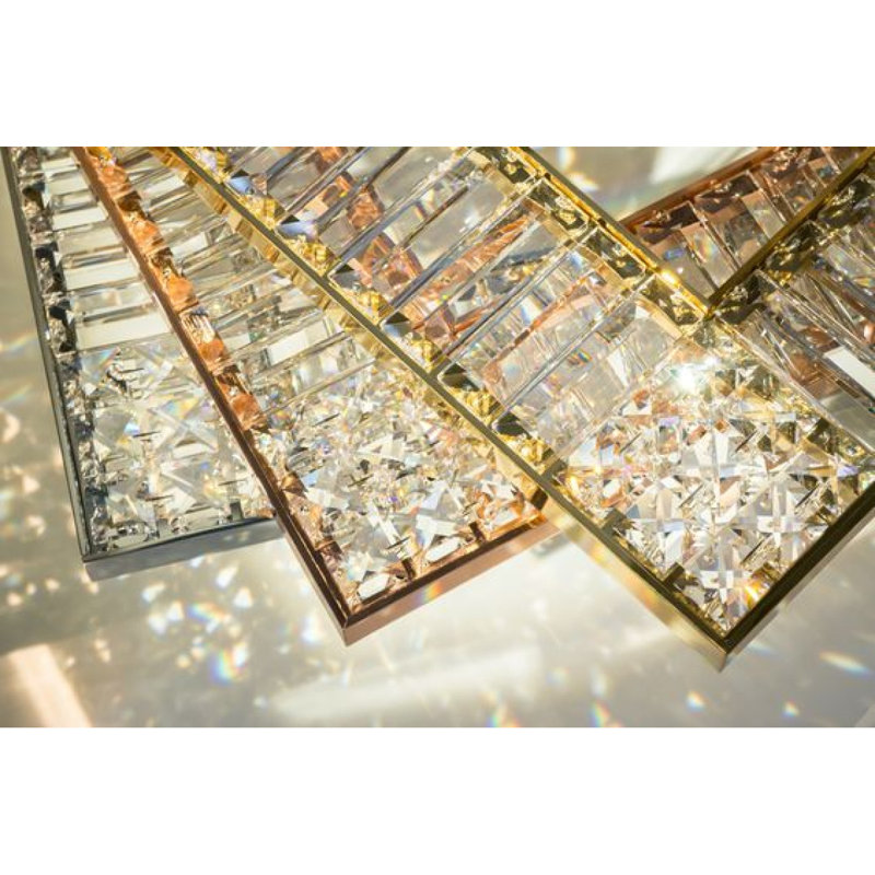 Lustre Unique, Chrome, H 264 po x l 80 po x P 80 po, Fumée