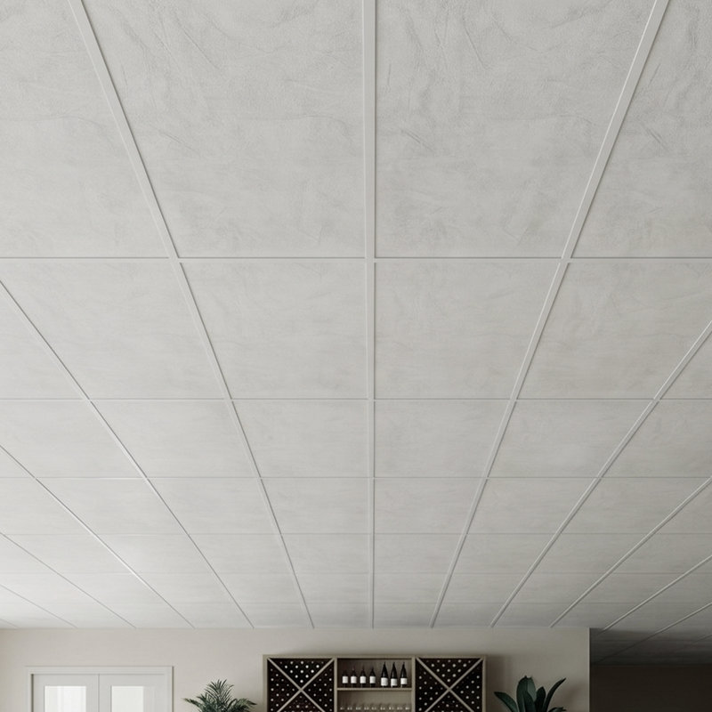 Dalles de plafond en PVC 24 x 48 po, paquet de 10, aspect marbre blanc, panneaux en mousse de PVC, fixation sur grille, résistants à l'eau, découpe flexible, faciles à nettoyer, finition décorative moderne pour la maison et les bureaux.