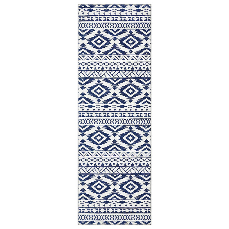 Dominek Washable Geometric Indoor Rug