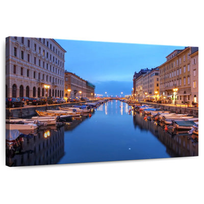 Ravi, Trieste, Italie, canal