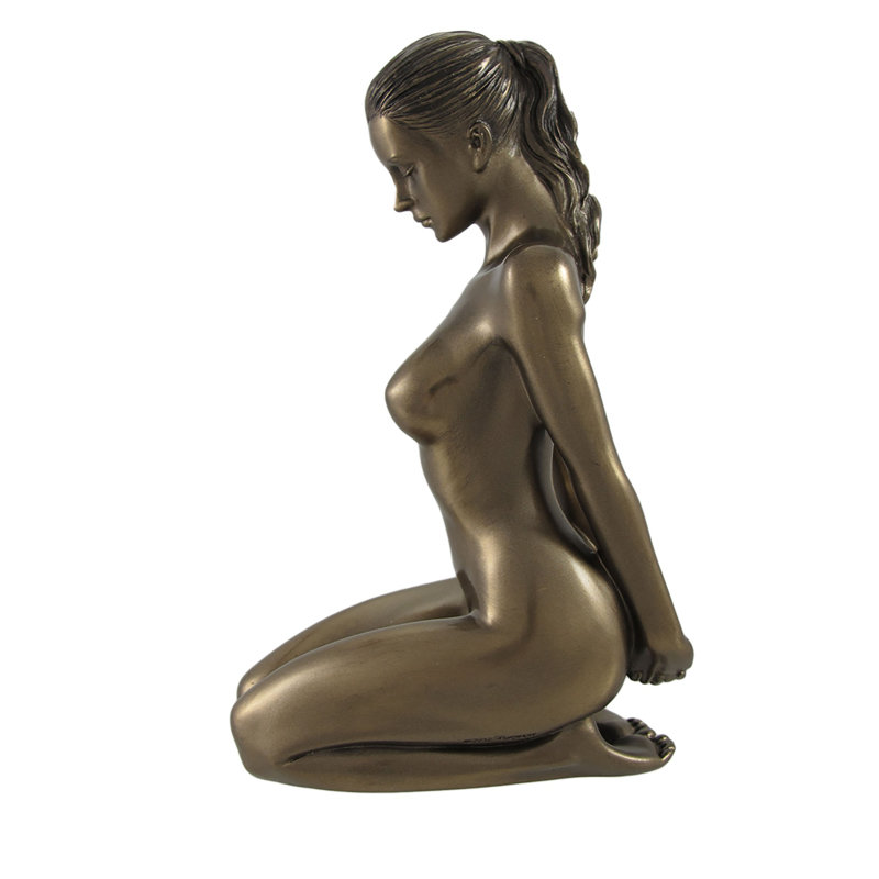 Kerttu Statue