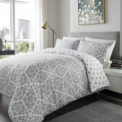 Barefield Duvet Cover Set with Pillowcases