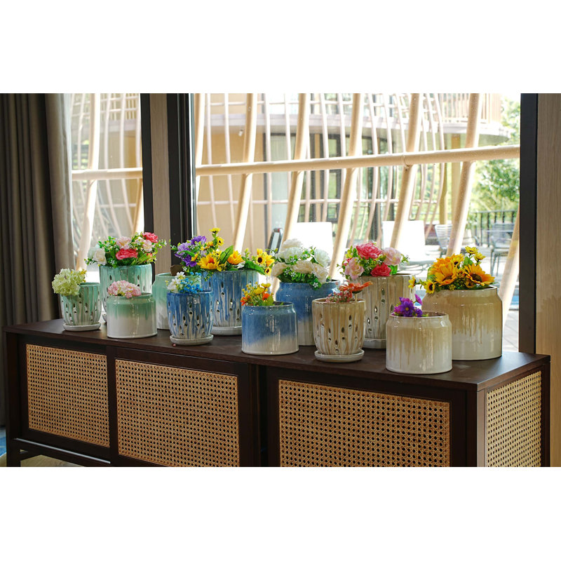Set of Two Modern Gradient Ceramic Flowerpots Ideal for Patio, Garden, and Windowsill Decor, Enhancing Outdoor and Indoor Spaces