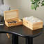 Boîte de rangement en bois faite main Cole avec dessus en coquillage