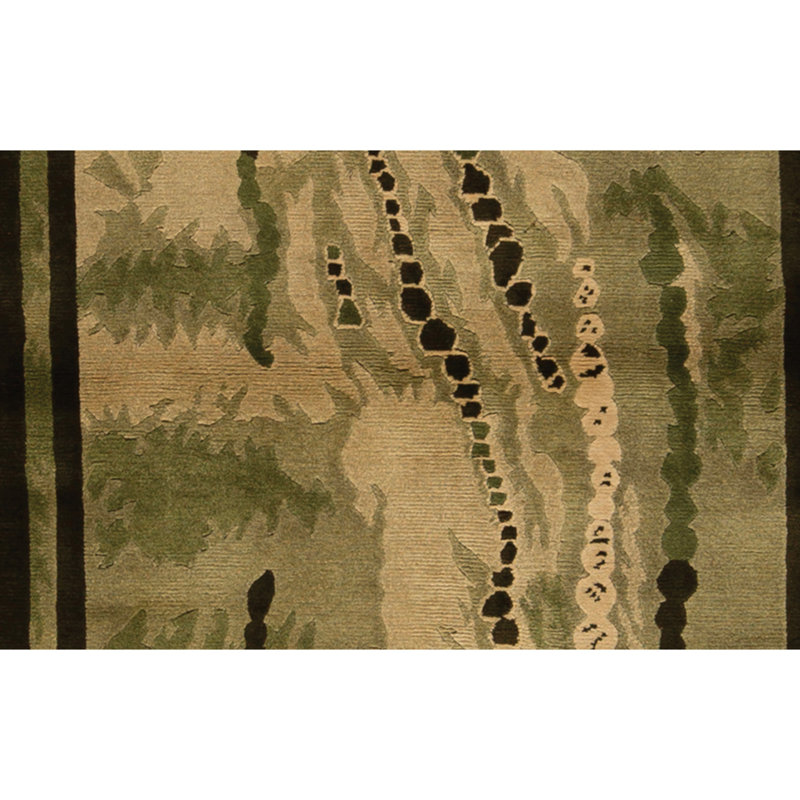 Hand Knotted Wool Area Rug in Light Green And Dark Green