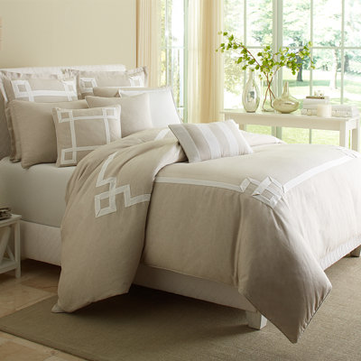 Avenue A Comforter Set - Natural