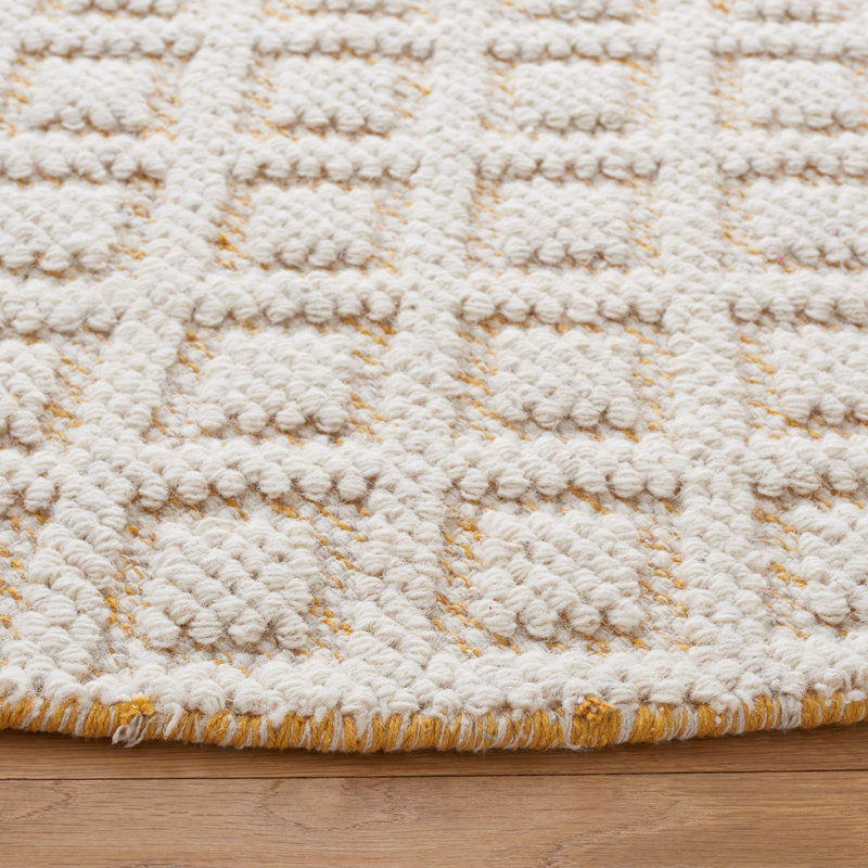 Nystead Geometric Handwoven Flatweave Wool Area Rug in Ivory/Gold, Rectangle 3' x 5'