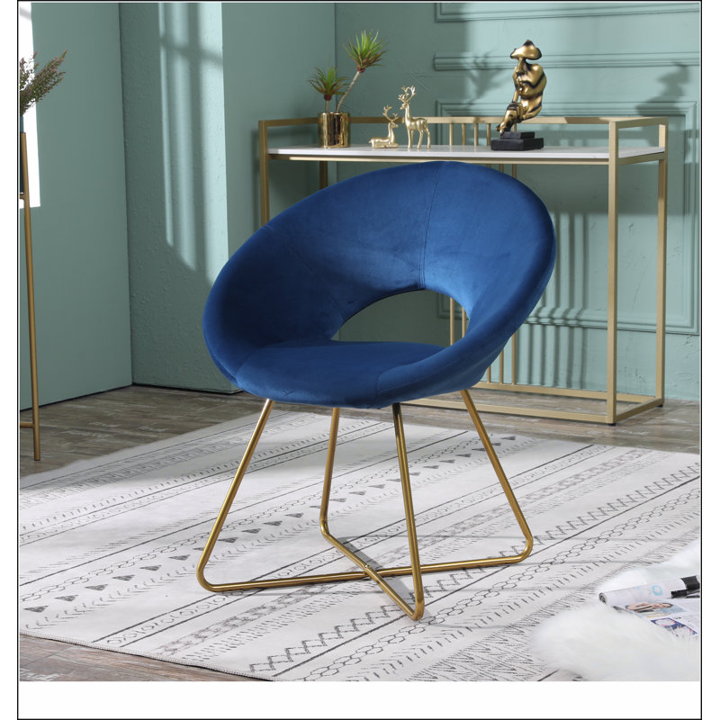 Chaise d'appoint rembourrée en velours soyeux Slatina, Velours bleu