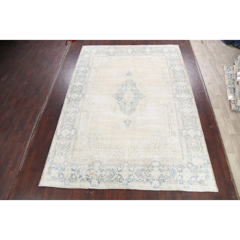 Tapis traditionnel délavé discret 10 x 13