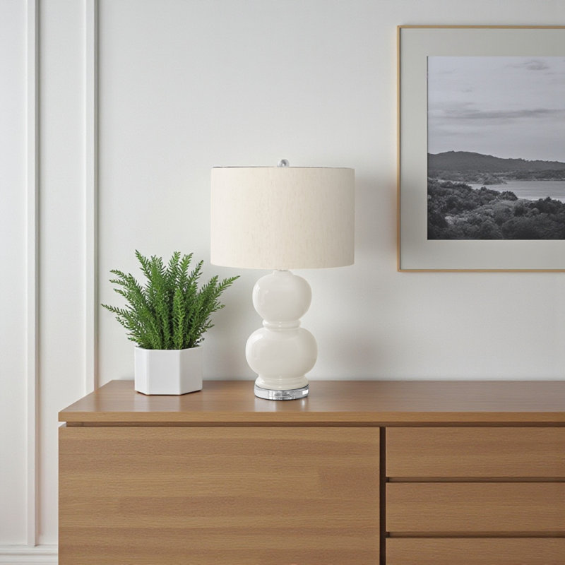 Lampe de table en céramique et ivoire Pearson, H 24,89 po x l 14,77 po x P 14,83 po Pearson