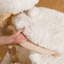 Structure d'escalade moderne et minimaliste pour chat blanc