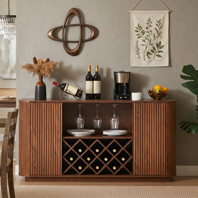Buffet 58 pouces Curve Modern Wavy Curve avec support à vin intégré et porte-verres - Finition noyer