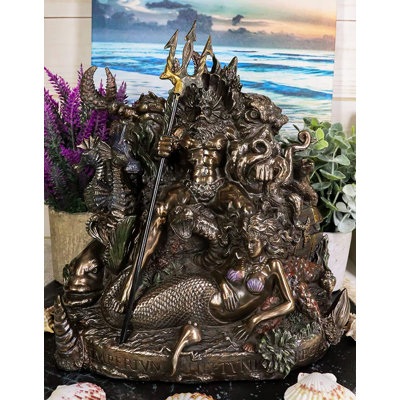 Kai Figurines & Sculptures