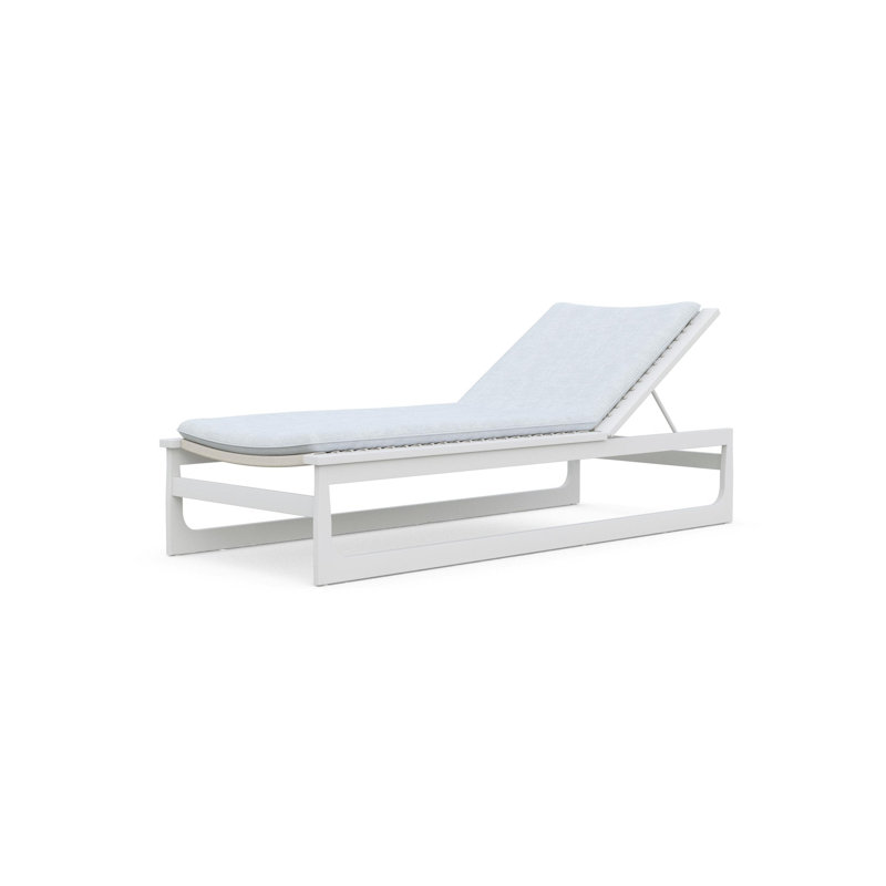 Cozumel Chaise Lounge, Arctic, Matte White