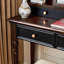 Commode de chambre principale en bois massif