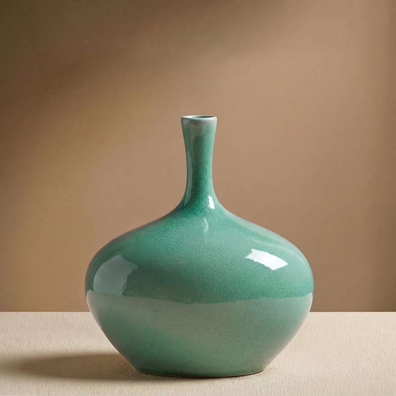 Vase de table en céramique fabriqué à la main Kuba, H 8,25 po x l 8 po x P 4,25 po, Vert