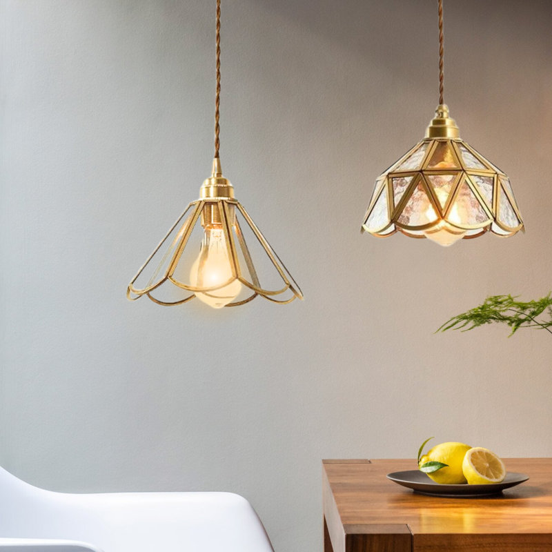 Laird 1 - Vintage Glass Pendant Light with Floral Design – Retro Hanging Lampshade for Living Room, Bedroom, Kitchen, Dining, and Bar