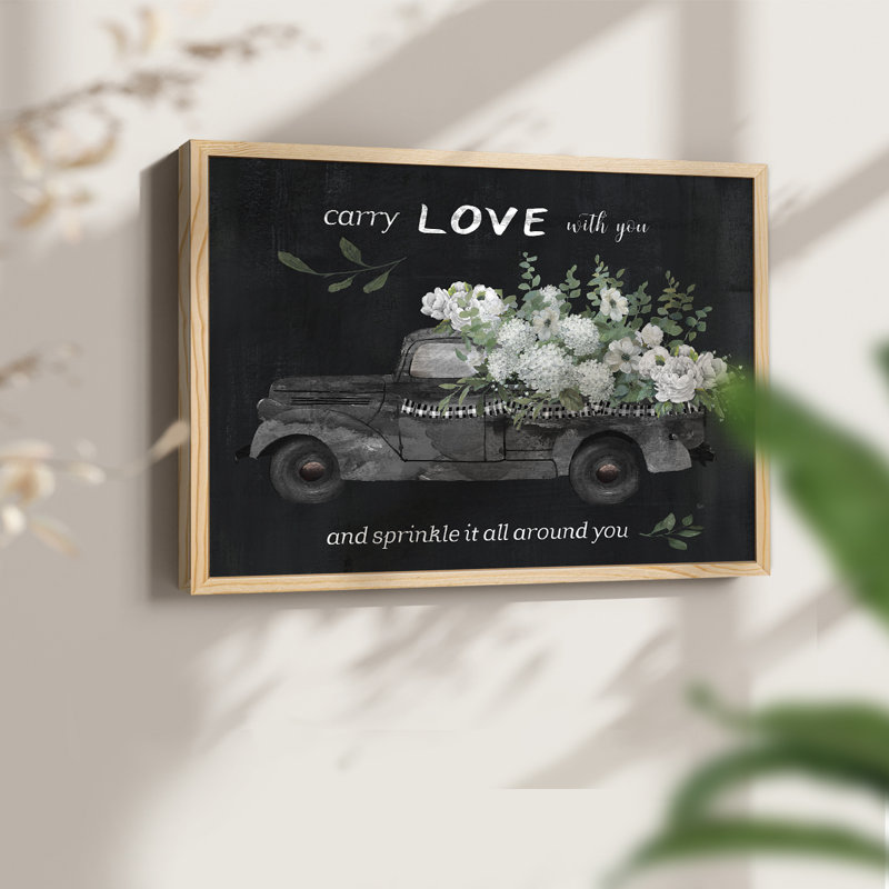 Carry Love - Reproduction encadrée - Restickable, H 8 po x l 10 po, Naturel