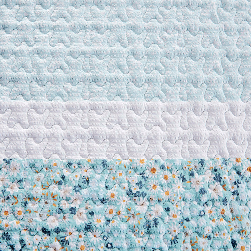 Polyester Machine Woven Floral Quilt, Queen Quilt + 2 Pillowcases, Aqua Floral