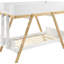 Lit superposé simple au-dessus moderne avec finition blanche, éléments rustiques et contemporains, tréteaux angulaires attachés en blanc éclatant, attrait, accents de bois naturel, rails pour les frères et sœurs