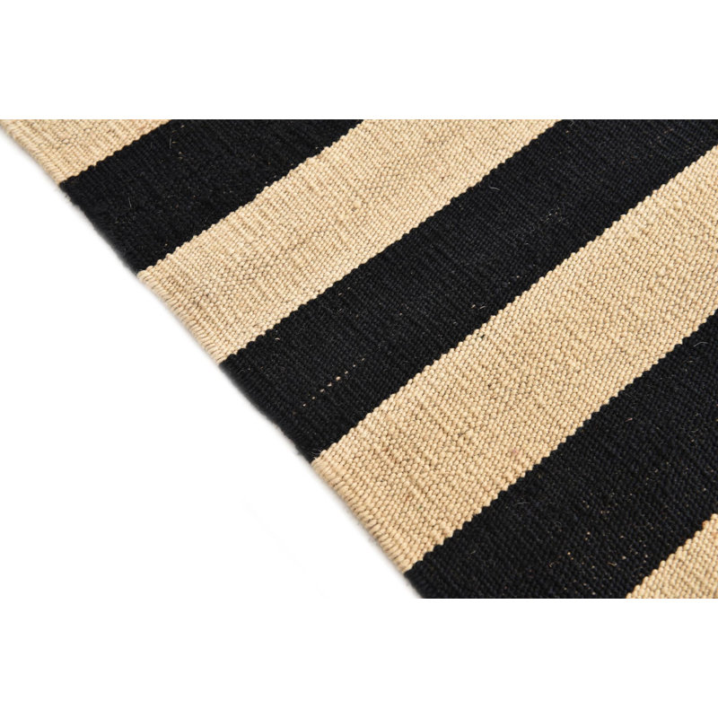 Tapis noir et blanc Noe