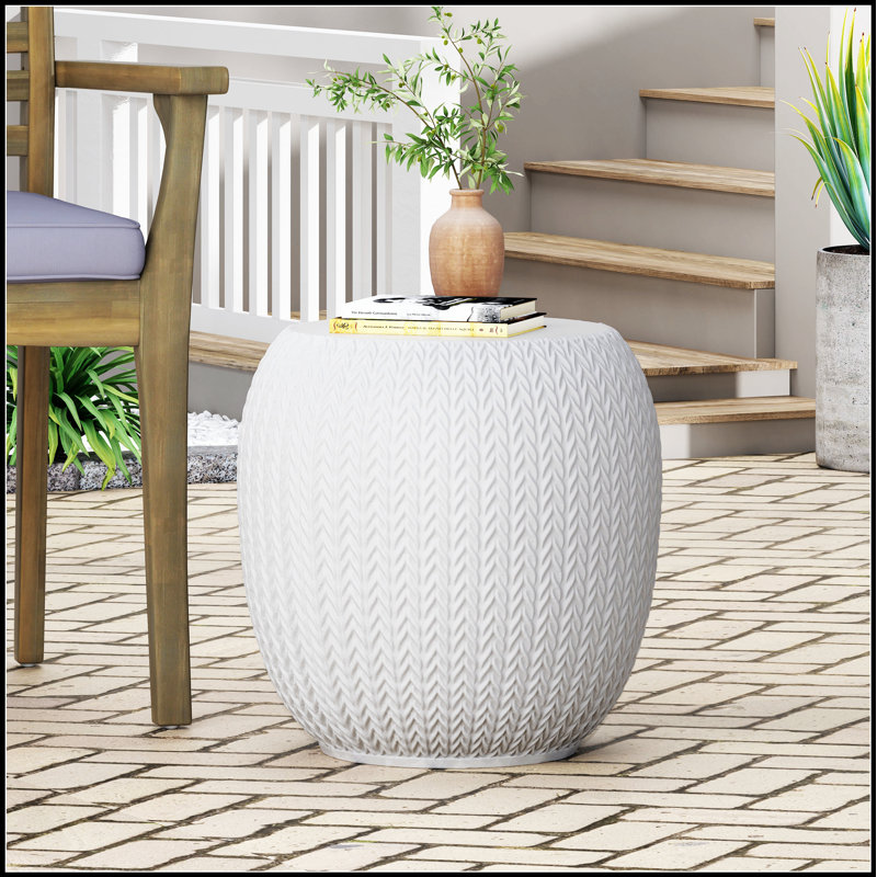 Table d'appoint charmante d'extérieur en béton léger avec motif tressé pour un décor rustique et poli