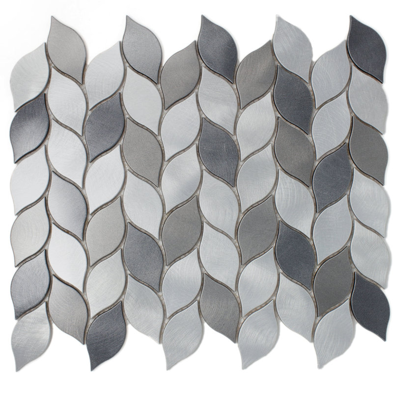 Carrelage mural mosaïque aléatoire en métal 1,25 po x 3 po Supreme, Gris