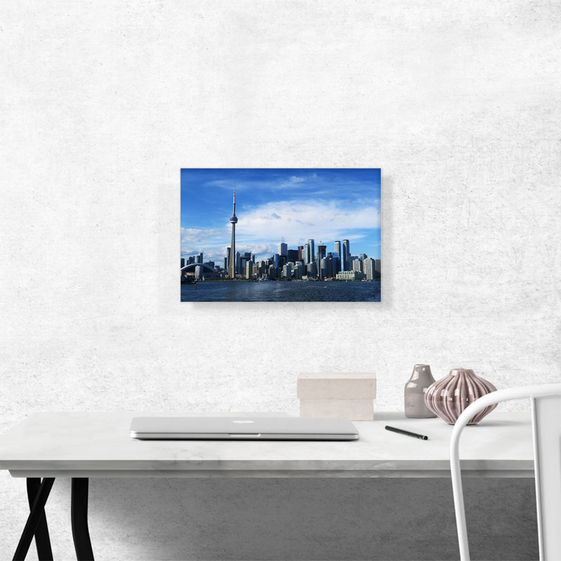 Toronto Canada Day Skyline - reproduction de photo sur toile tendue, H 12 po x l 18 po x P 0,75 po