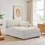 Chaise longue surdimensionnée en flanelle de fourrure de lapin blanche avec accoudoirs et coussins Helton-129792724