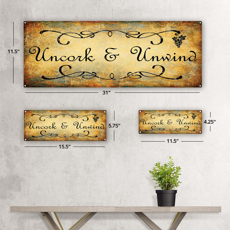 Décoration murale «Uncork and Unwind» en métal, H 4,25 po x l 11,5 po x P 0,04 po