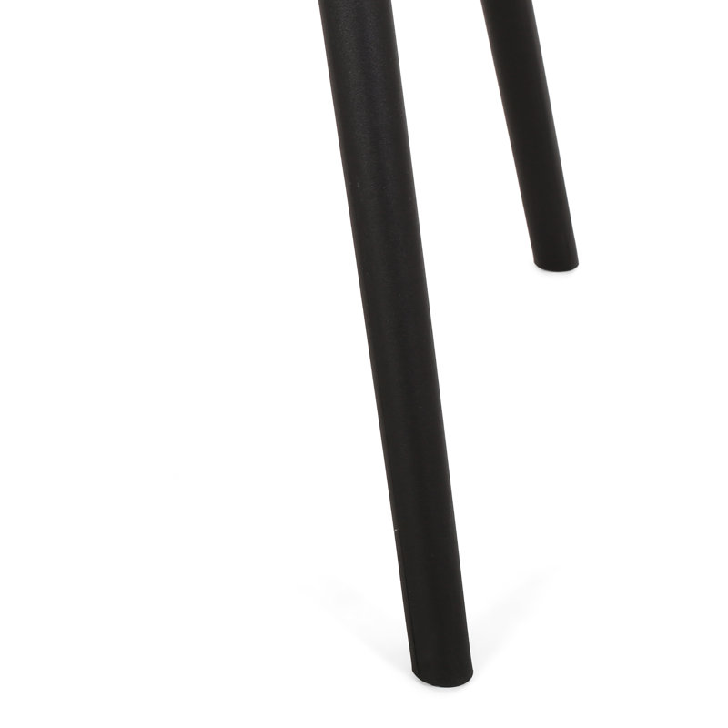 Chaises d'extérieur en polypropylène noir Akintunde pour une salle à manger confortable - Weather