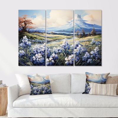 «Blue Bonnets Charm In Mountain Scenery» - ensemble d'art mural sur toile Blue Bonnets
