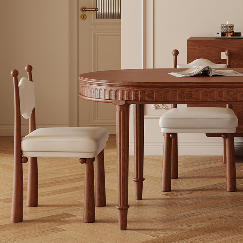 Ancienne table et chaises, H 29,5 po x L 55,1 po x l 31,4 po