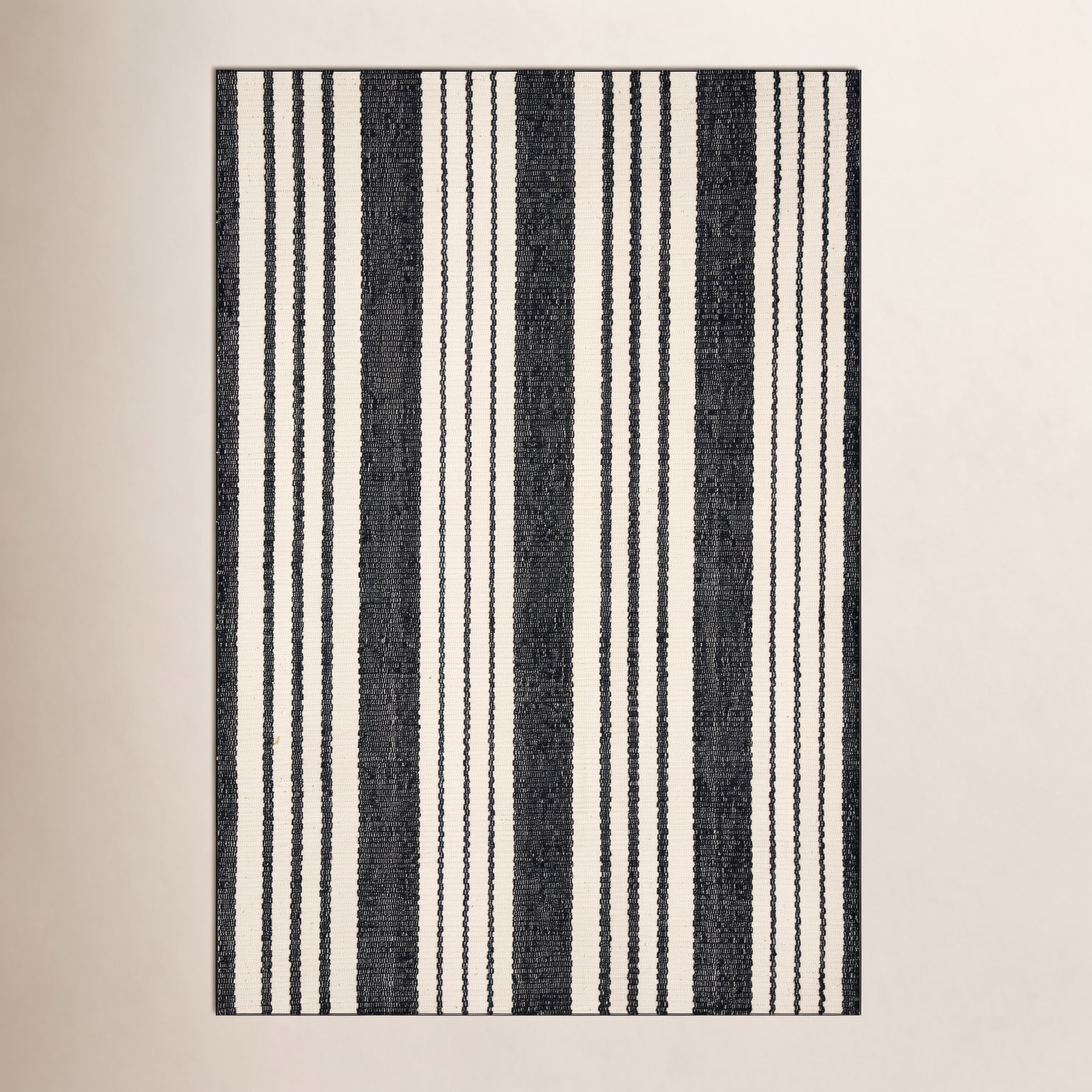 Birmingham Black Hand-Woven Outdoor Rug, Rectangle 5' x 8'