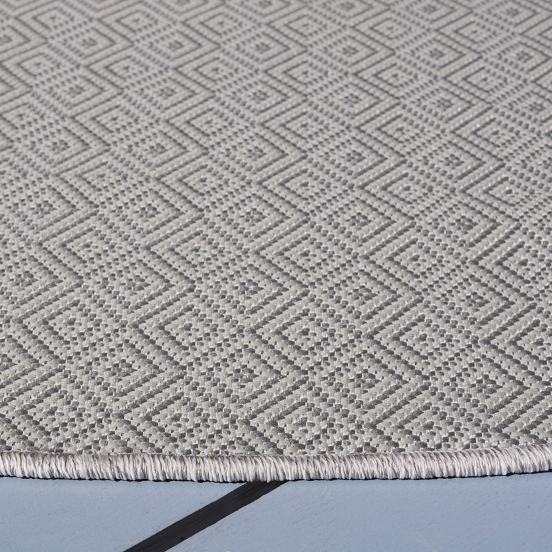 Akeley Performance Geometric Indoor/Outdoor Area Rug, Round 6'5"