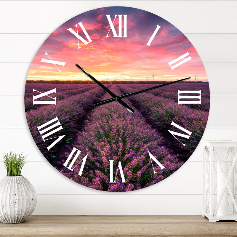 Lever de soleil et nuages dramatiques sur un champ de lavande - horloge murale, Très petit