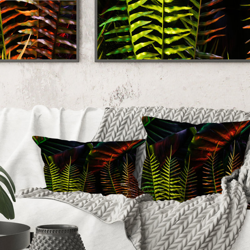 Feuilles tropicales ton sur ton noir II - coussin décoratif imprimé tropical 1