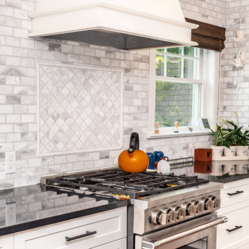 Santorini 15" X 12" Natural Stone Mosaic Wall and Floor Tile, Silver