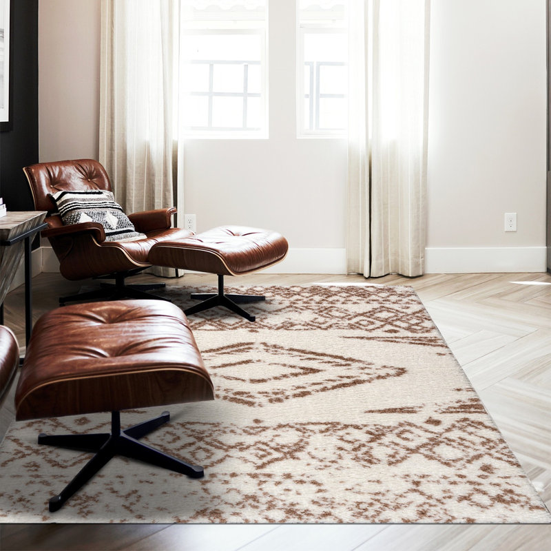 Tapis rectangulaire beige / brun en polypropylène tissé à la machine Southwestern, Rectangle 6 pi 7 po x 9 pi 6 po
