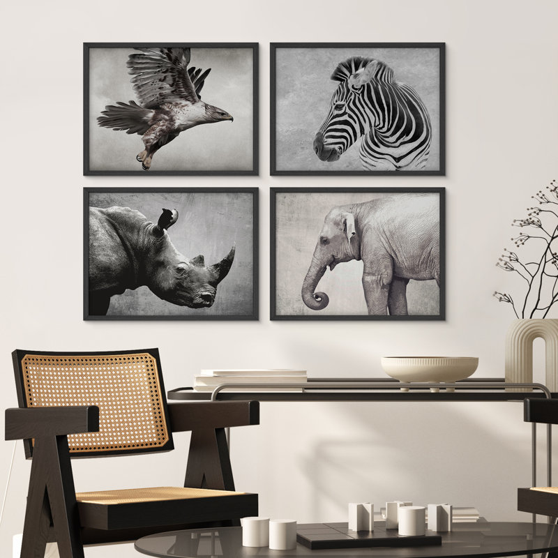 «Rustic Gray Wild Animals», reproduction d'art encadrée, affiches, salle de bain, art mural, Blanc / Blanc, H 11 po x l 14 po