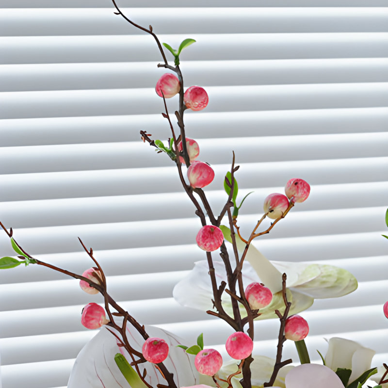 Ornements de fleurs simulées