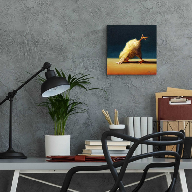 «Yoga Chick Downward Dog Split» par Lucia Heffernan, H 12 po x l 12 po x P 0,13 po
