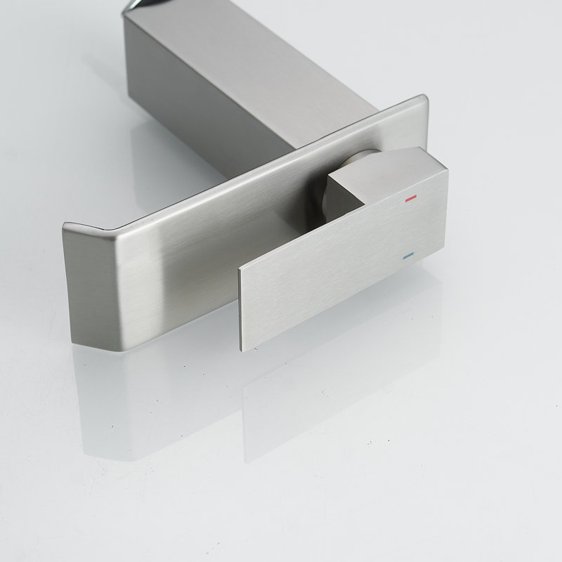 1 Mounting / Installation Required Single-handle Bathroom Faucet with Drain Assembly, Brushed Nickel