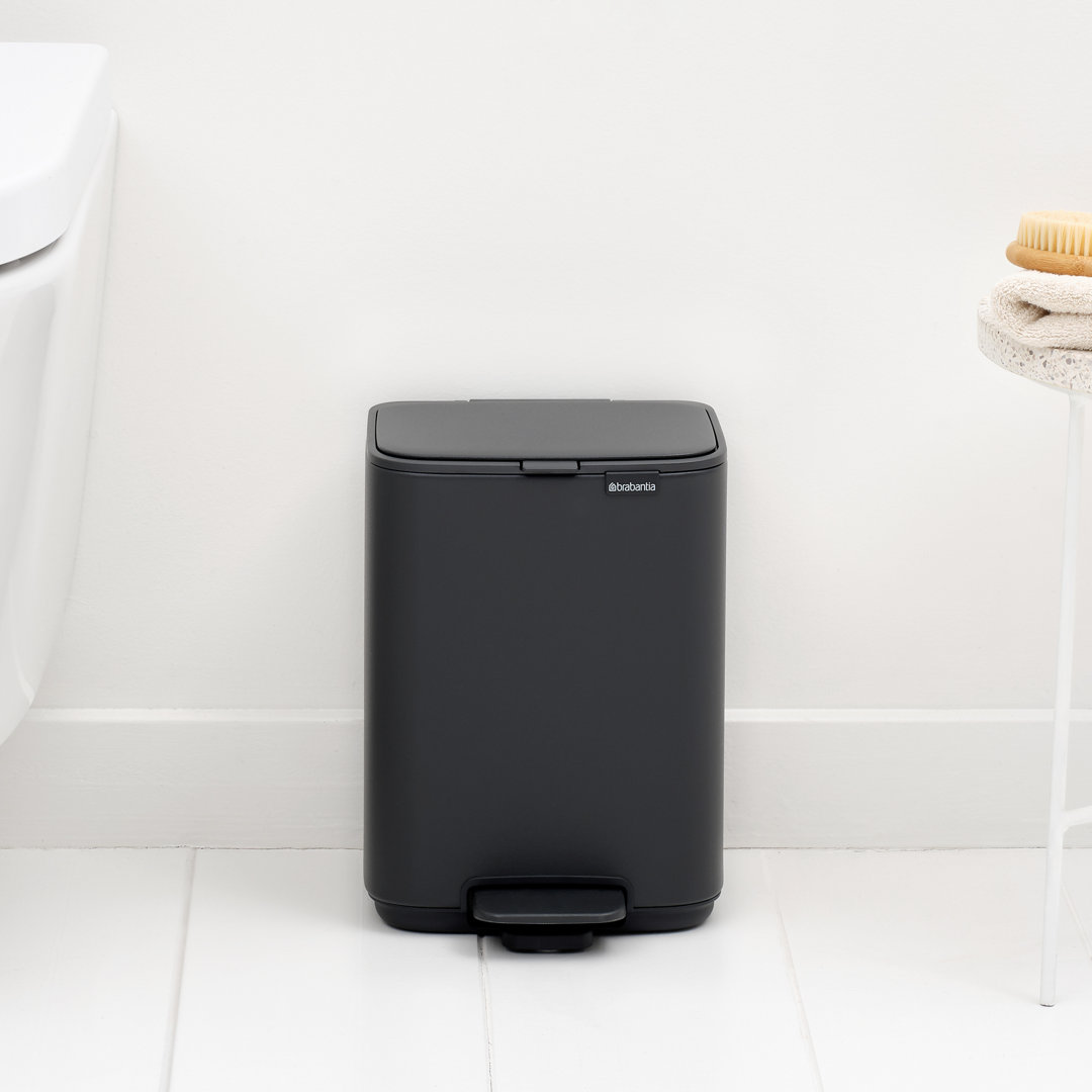 Brabantia Bo Pedal Bin 4L (Mineral Infinite Grey), Space-Efficient and Soft Closing Waste Bin with Light Pedal Operation, Easy to Clean Plastic Inner Bucket with Free PerfectFit Rubbish Bags Included - Image 2
