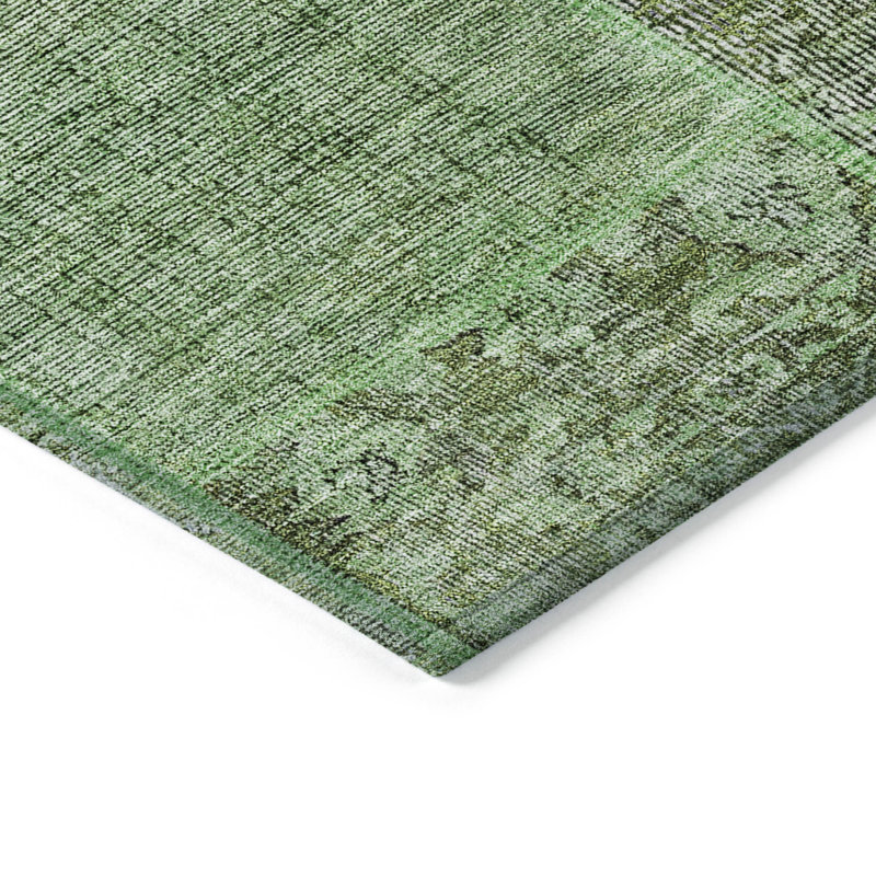 Tapis intérieur / extérieur lavable en patchwork vert et olive 9 pi x 12 pi HomeRoots