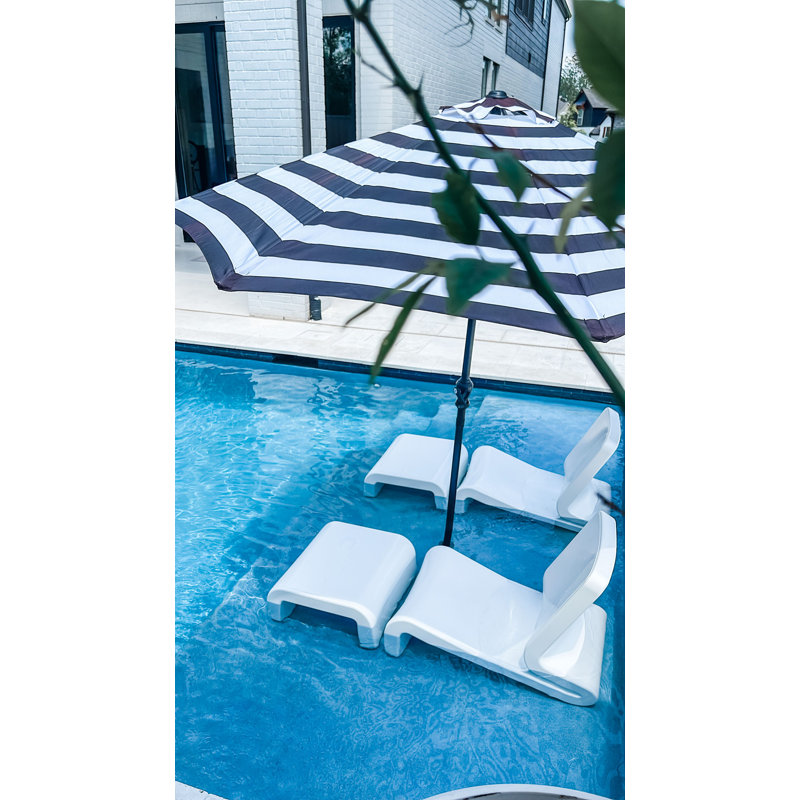 Line Outdoor Ottoman, Highcloud White